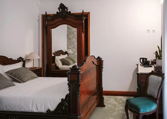 Гостевой дом Boanova Convento Cucujaes Оливейра-ди-Аземейш