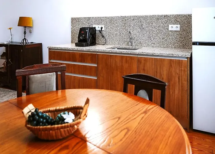 Гостевой дом Boanova Convento Cucujaes Оливейра-ди-Аземейш